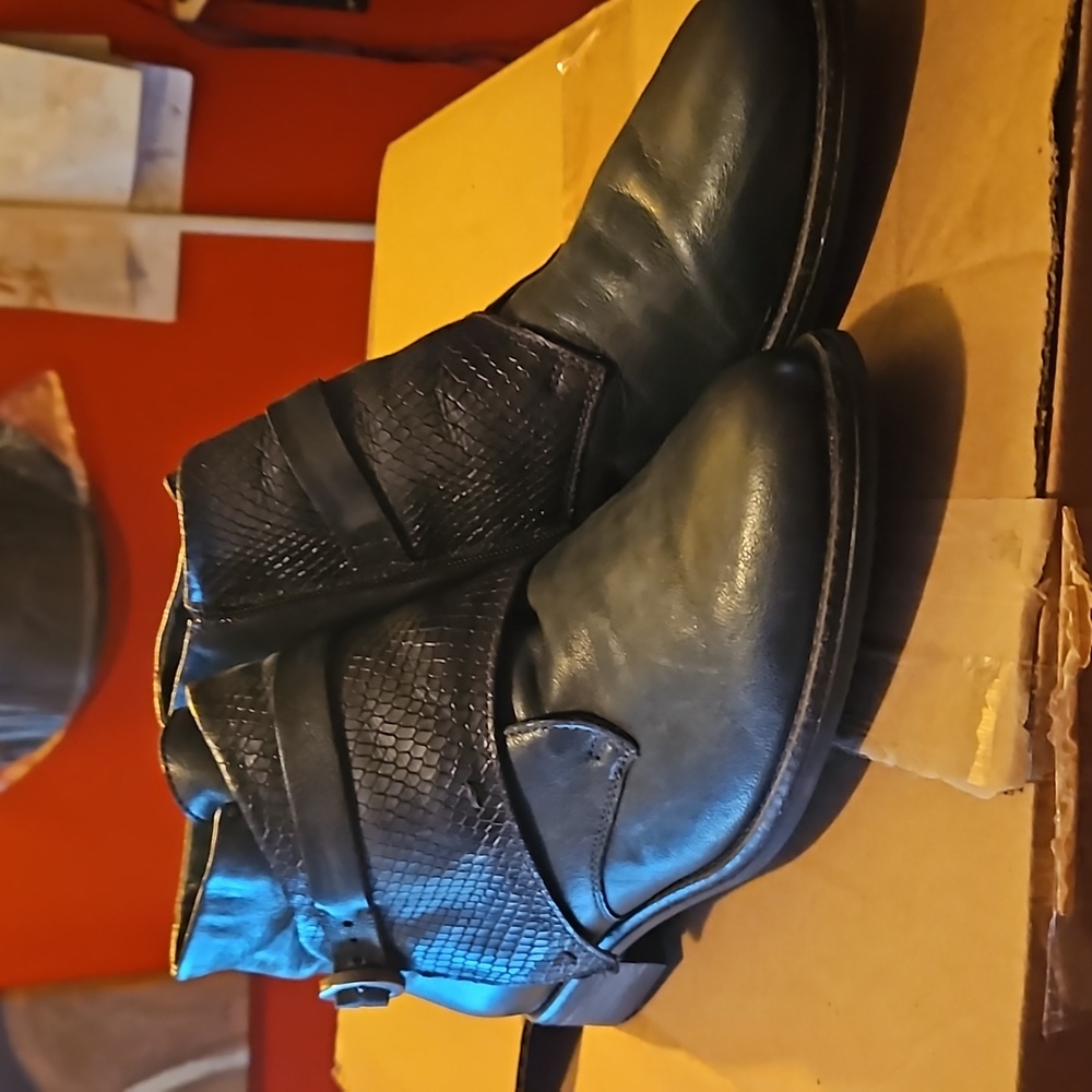 Woman ankle boots